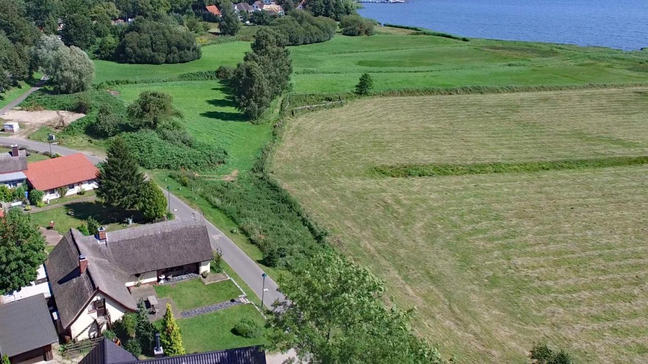 Wg Bernstein - Reetdachhaus - Ruhe Und Seeblick Sellin  Eksteriør billede